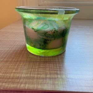 Vibrant Green Candle Holder with Tapered Design